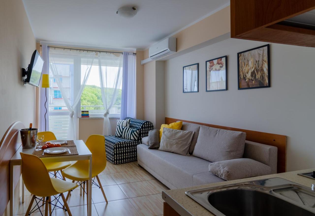 Holiday Home Slavia New 600 Z Balkonem Przy Plazy Misdroy Exterior foto